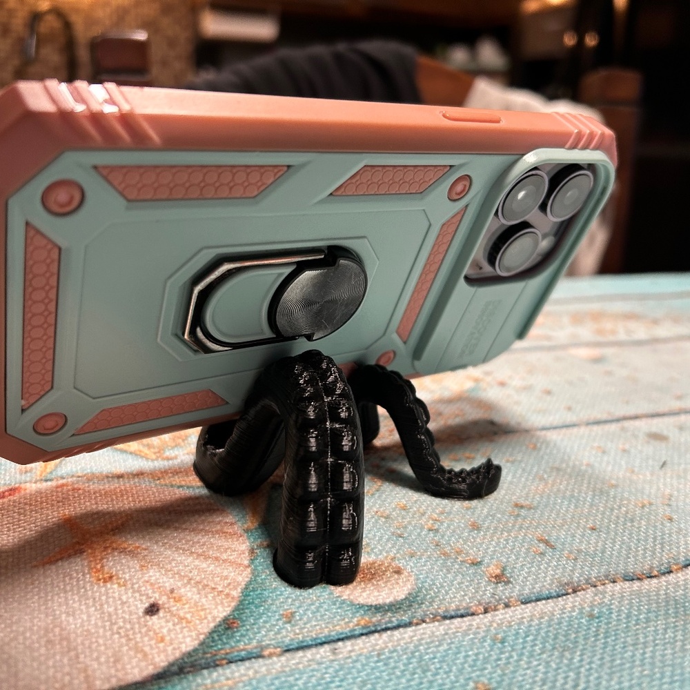 Octa arm phone holder 3-D printed